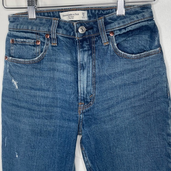 Abercrombie & Fitch The Skinny High Rise Jean - Picture 3 of 9